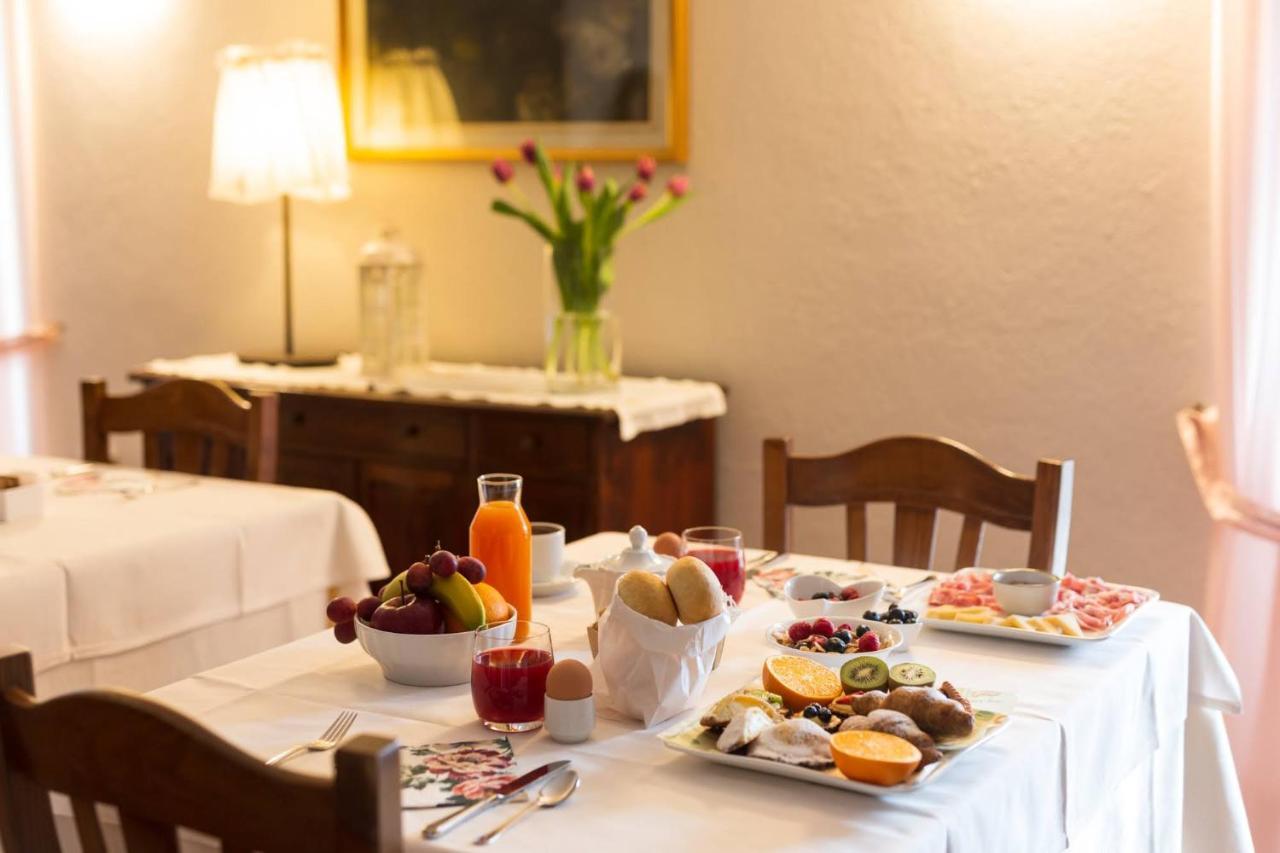 Hotel Al Pomo D'oro 3*
