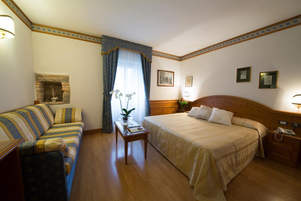 Al Pomo D'oro