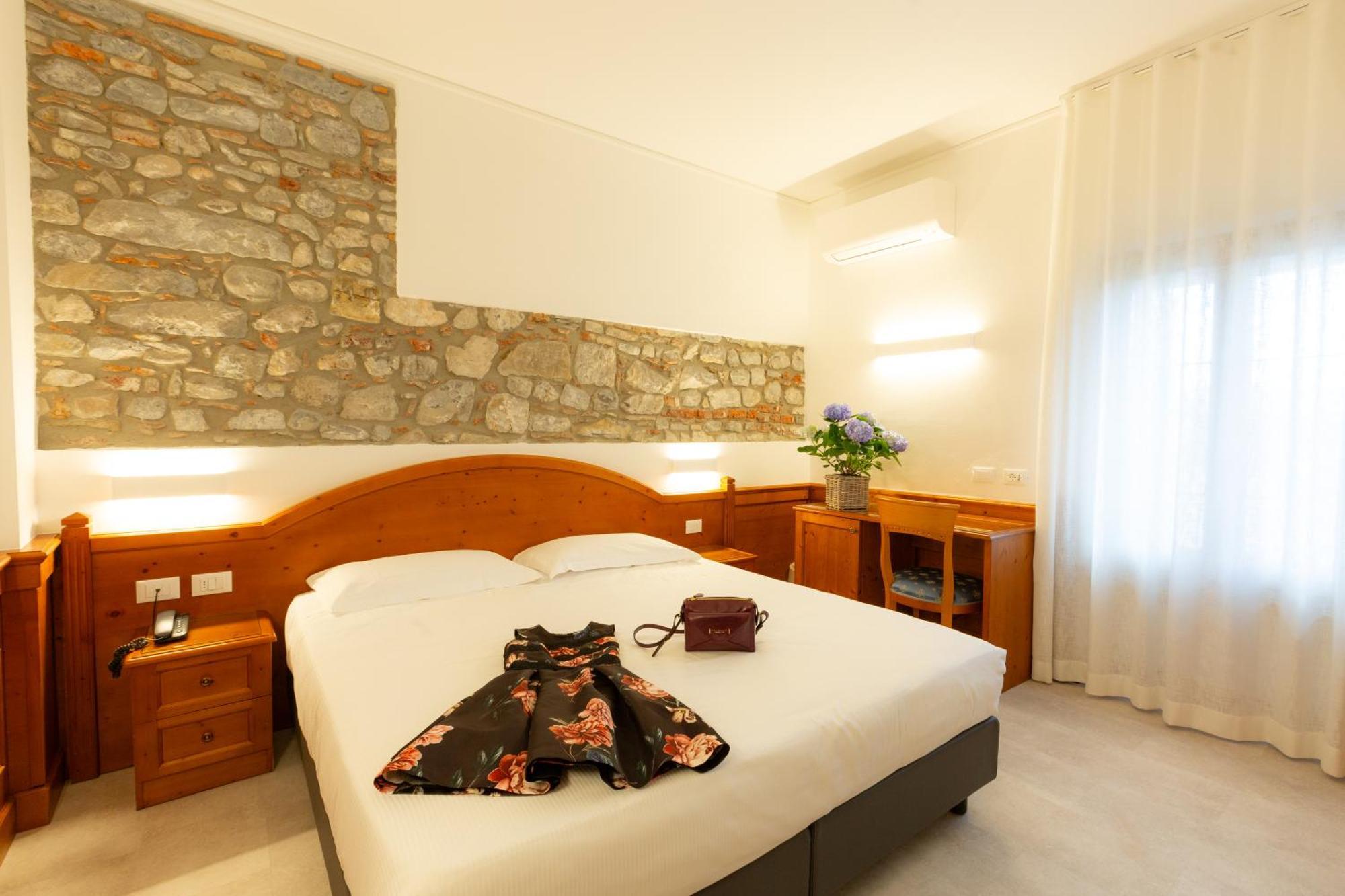 Hotel Al Pomo D'oro